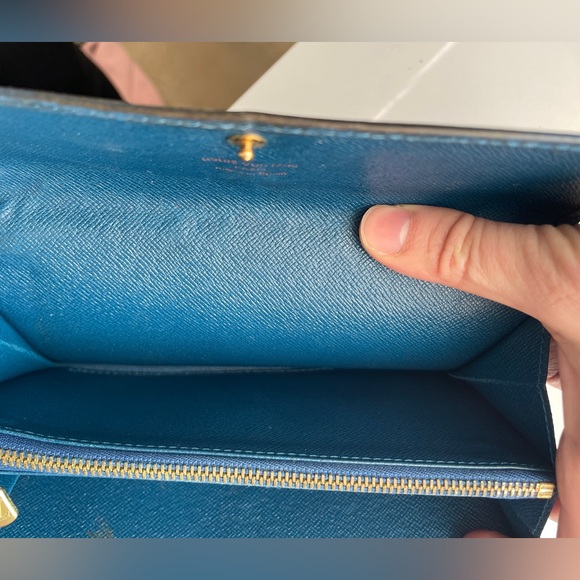 Louis Vuitton Blue Epi Leather Long Wallet - Picture 12 of 14